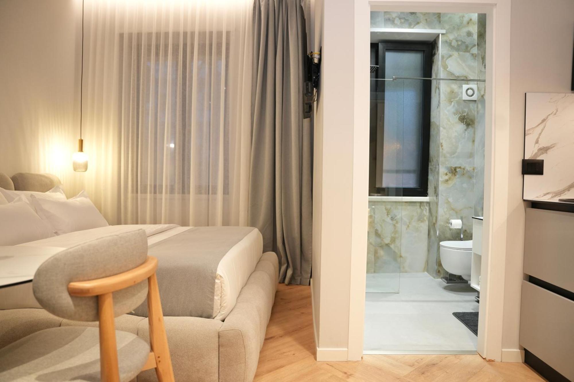 Nea Deluxe Apart-Hotel Tirana Bagian luar foto