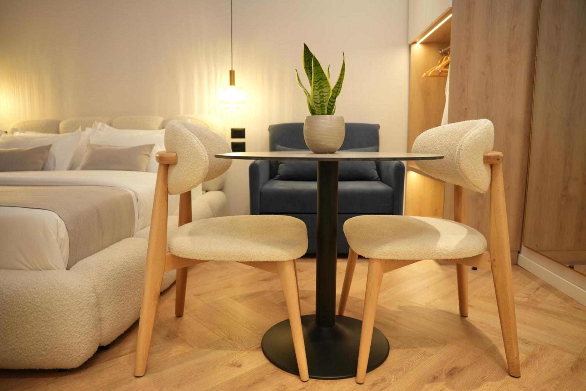 Nea Deluxe Apart-Hotel Tirana Bagian luar foto