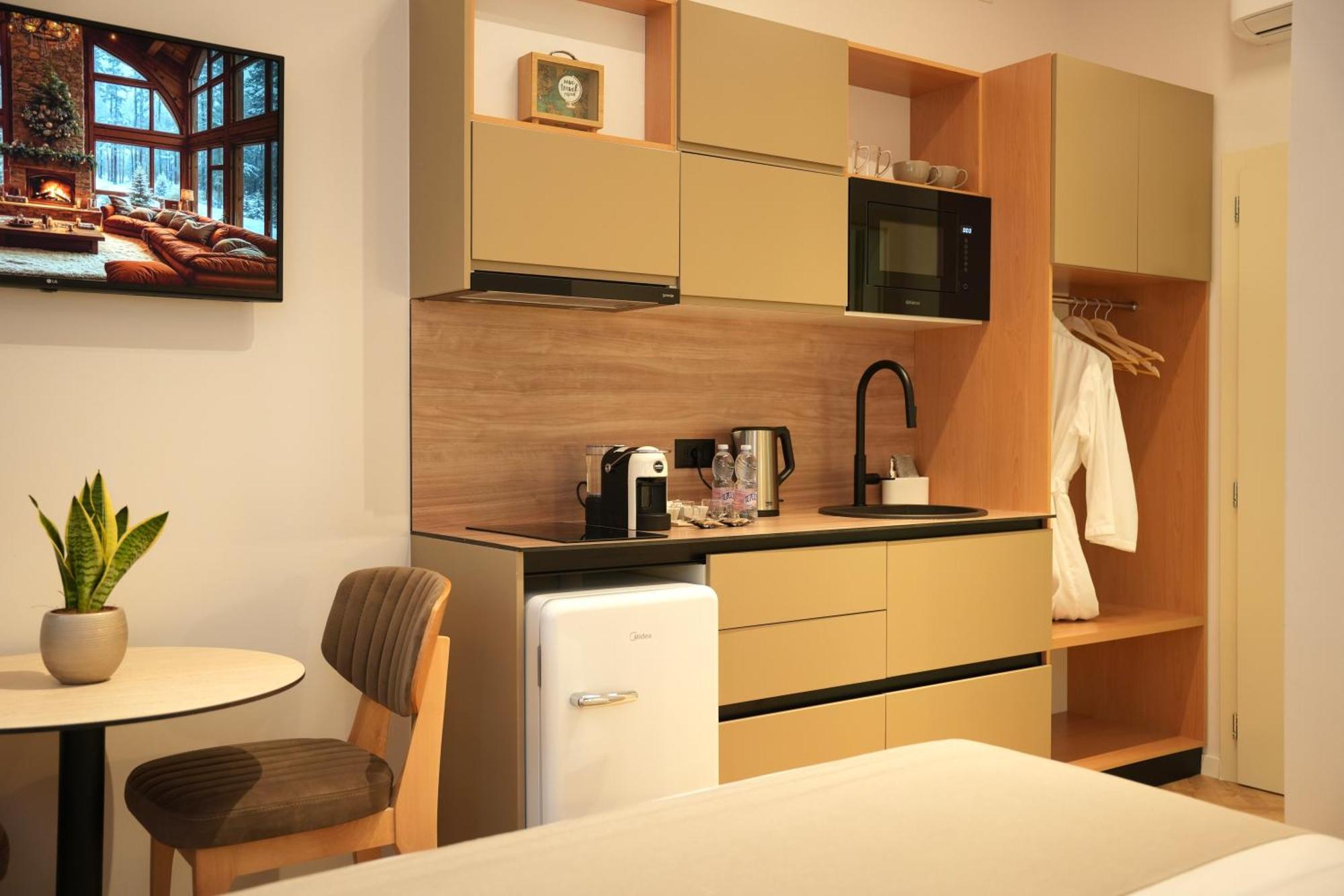 Nea Deluxe Apart-Hotel Tirana Bagian luar foto