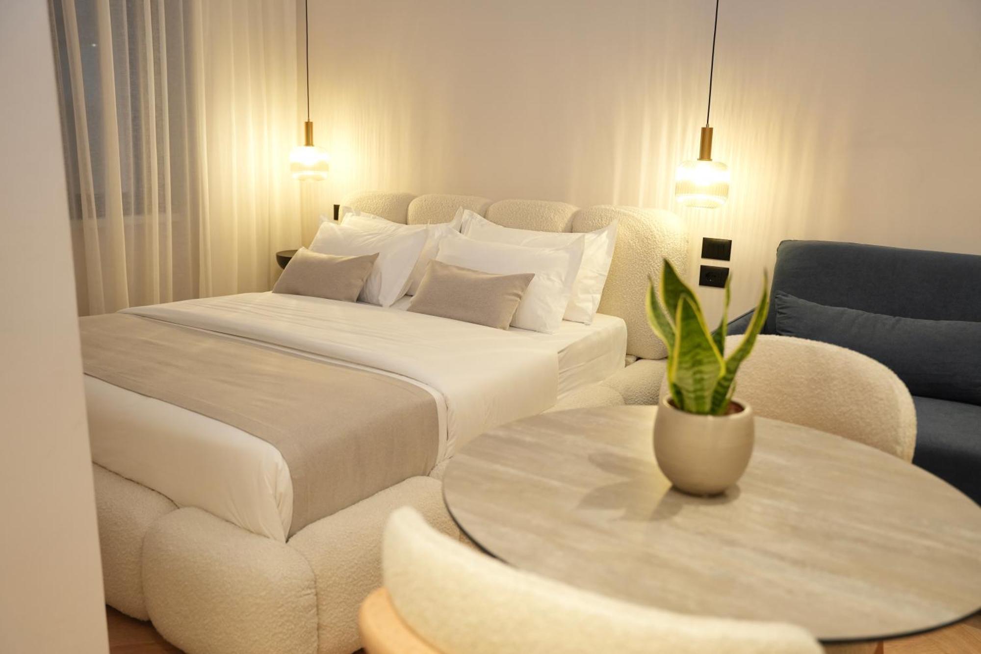 Nea Deluxe Apart-Hotel Tirana Bagian luar foto