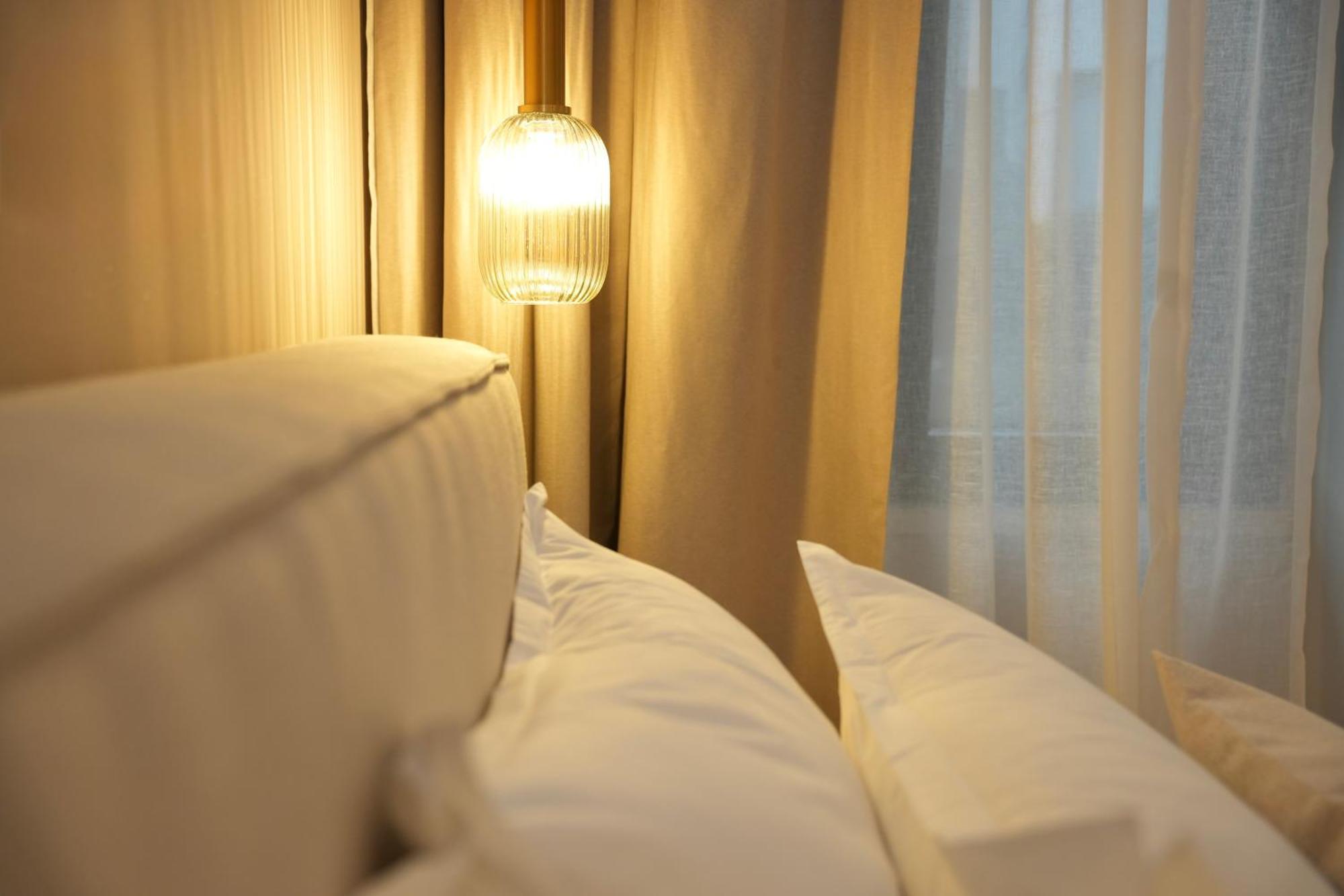 Nea Deluxe Apart-Hotel Tirana Bagian luar foto
